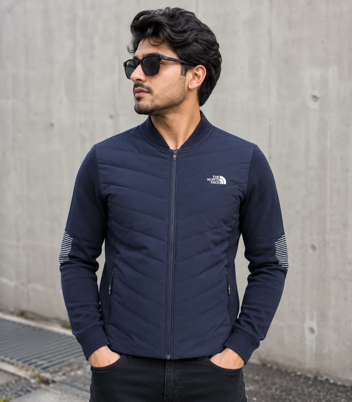 The North Face V-Motion Hybrid Lightweight Bomber Jacket Navy Blue | M