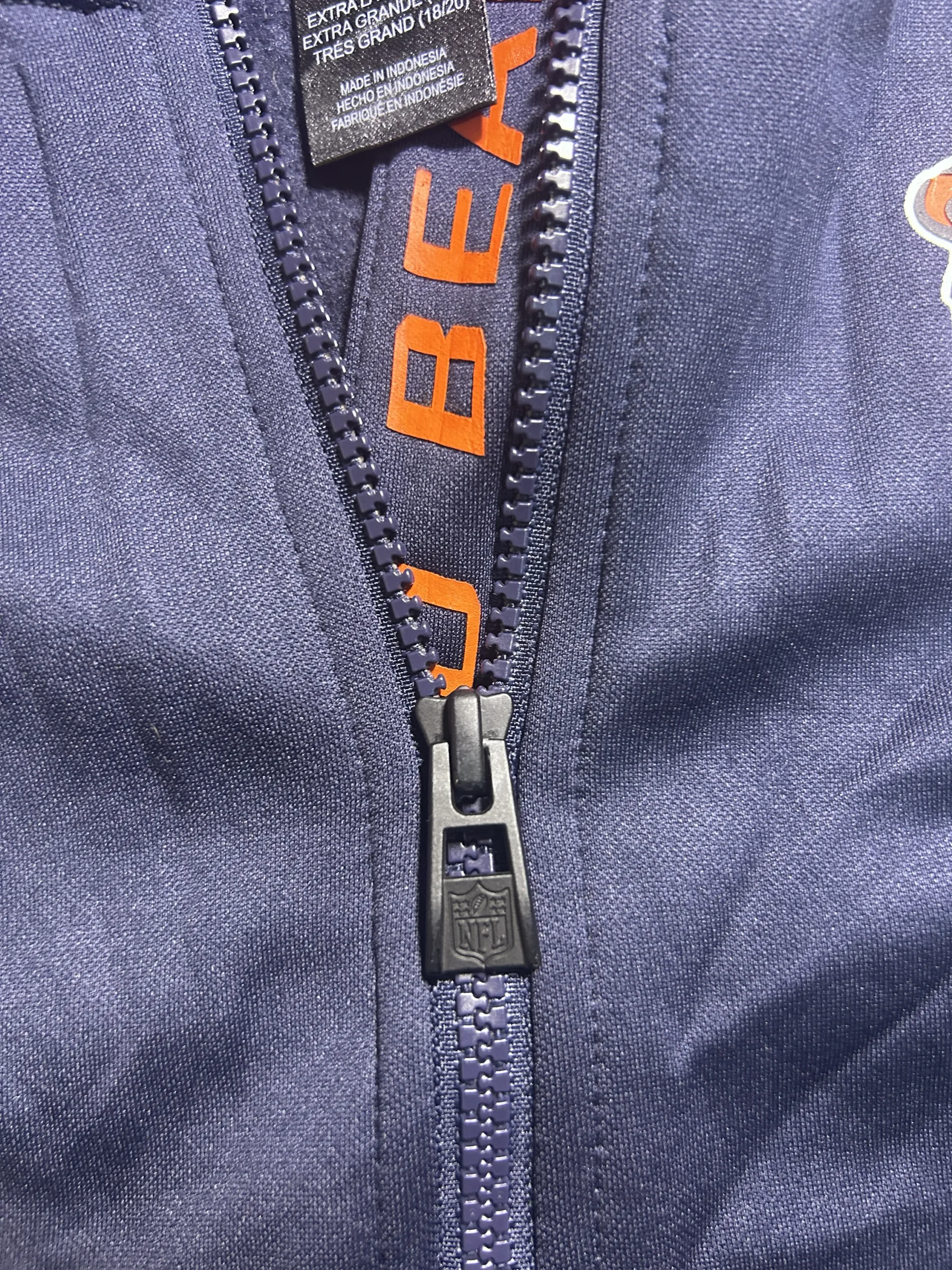 NFL Chicago Bears Full Zip Performance Hoodie Navy Blue Team Apparel Youth M