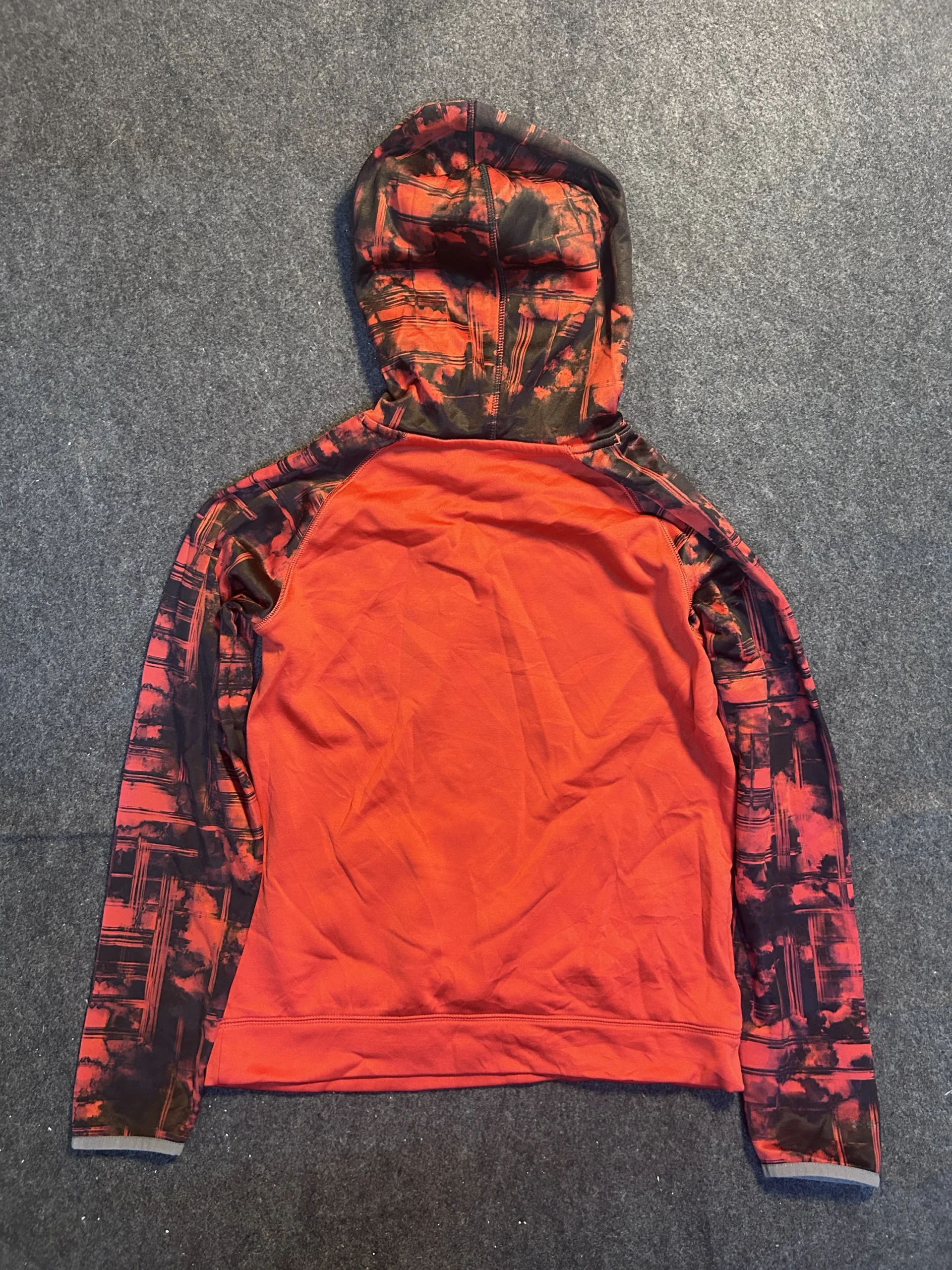 Under Armour ColdGear Fleece Hoodie Red Black Camo Pullover Sweatshirt M