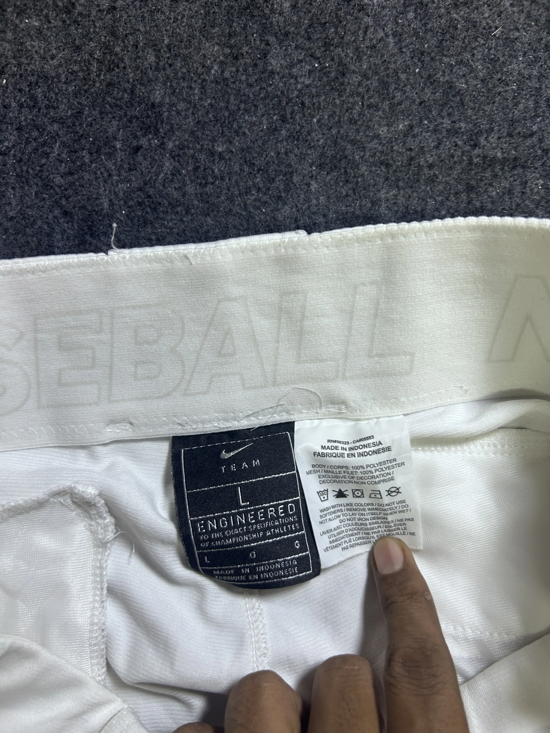 Nike Team Engineered performance Pants White | L