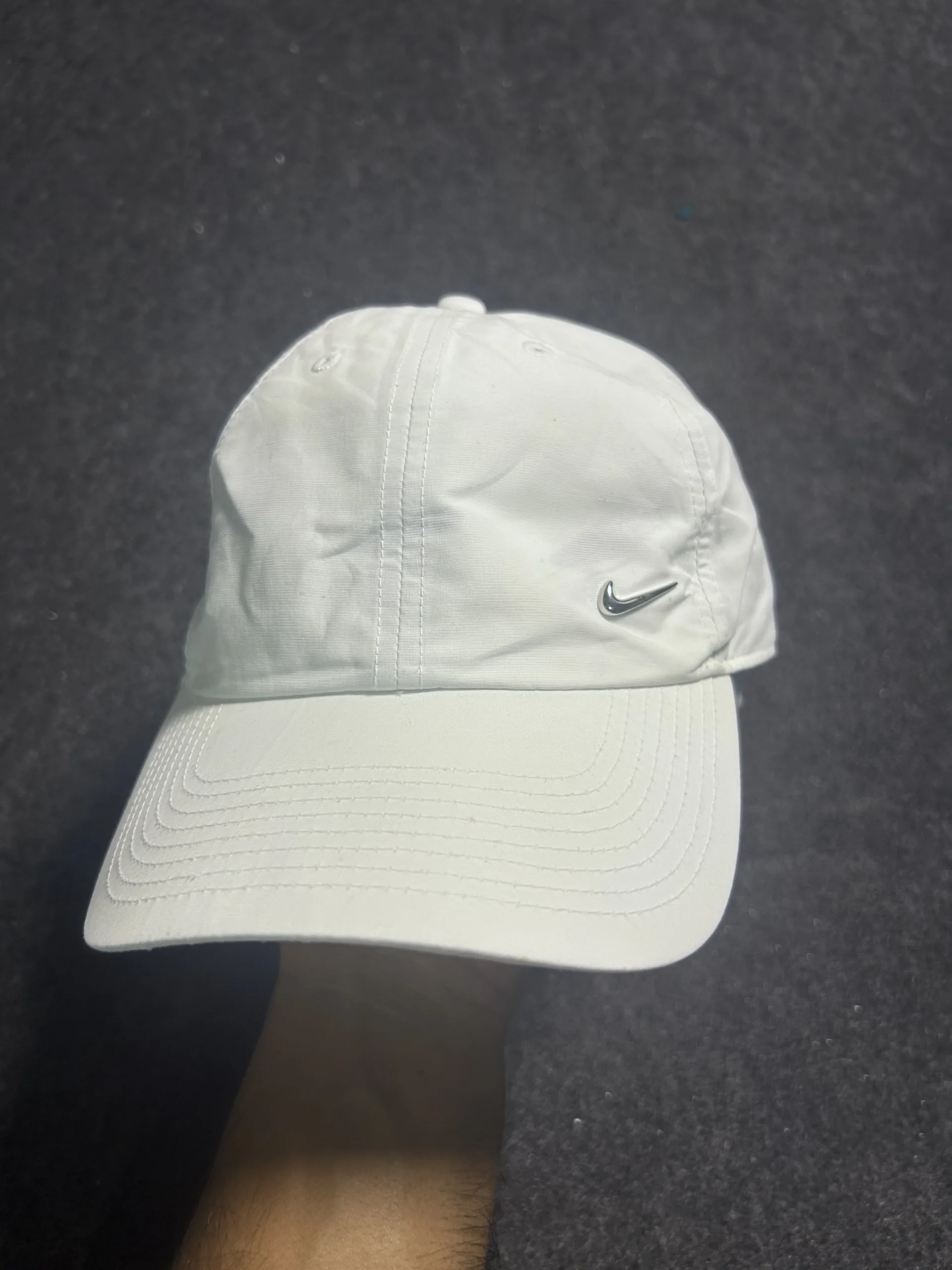 Nike Heritage86 White Adjustable Cap | Metal Swoosh Dad Hat