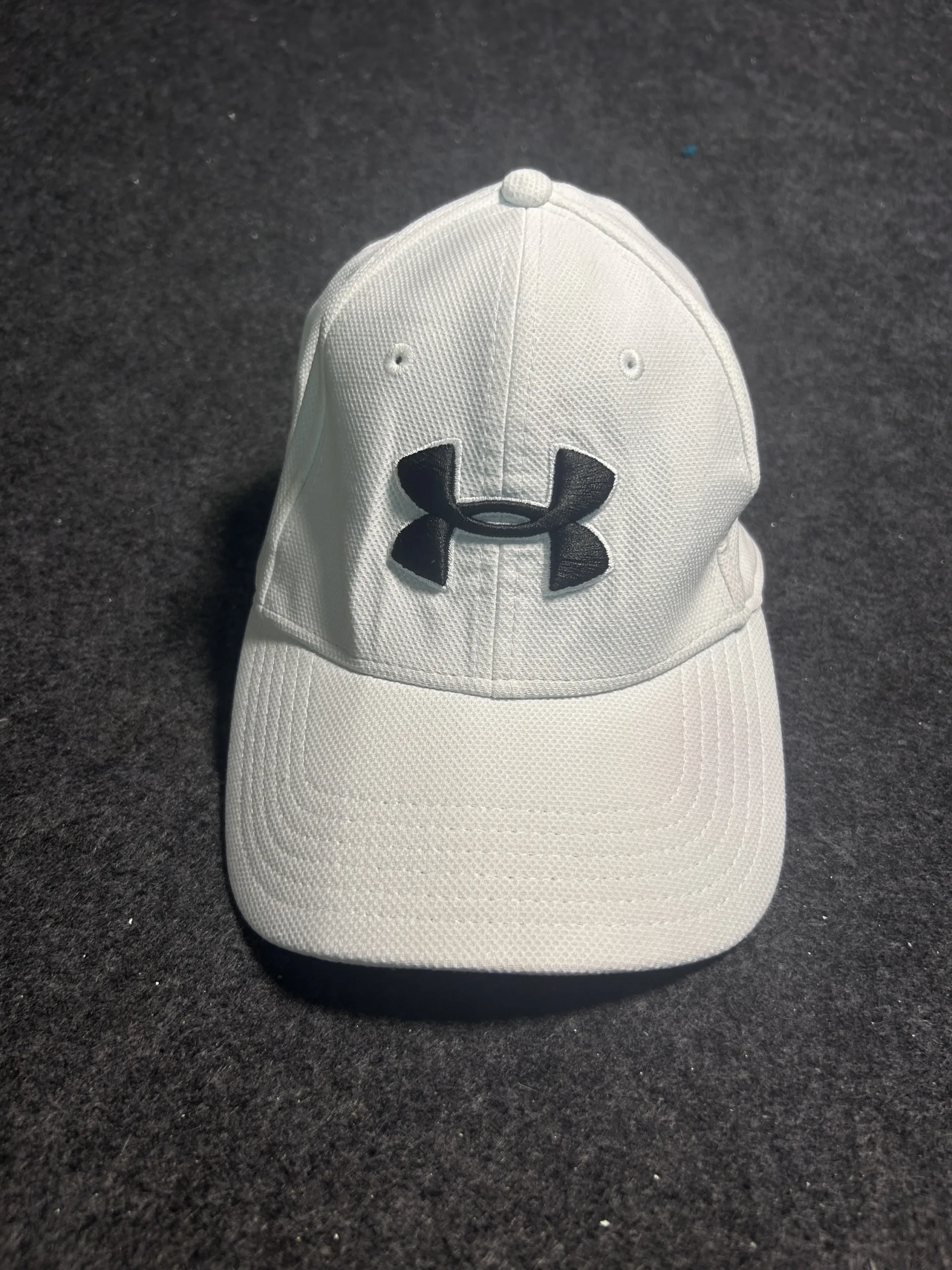 Under Armour White Performance Cap | UA Classic Fit Stretch Baseball Hat