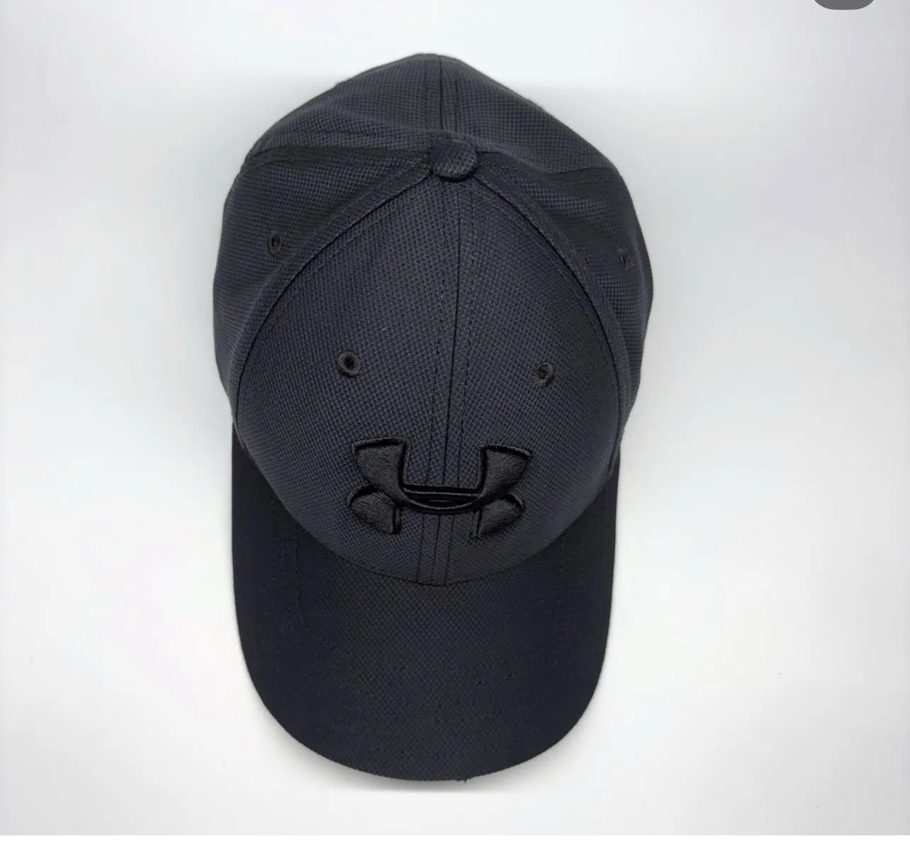 Under Armour Blitzing Classic Fit Black Performance Cap | M/L