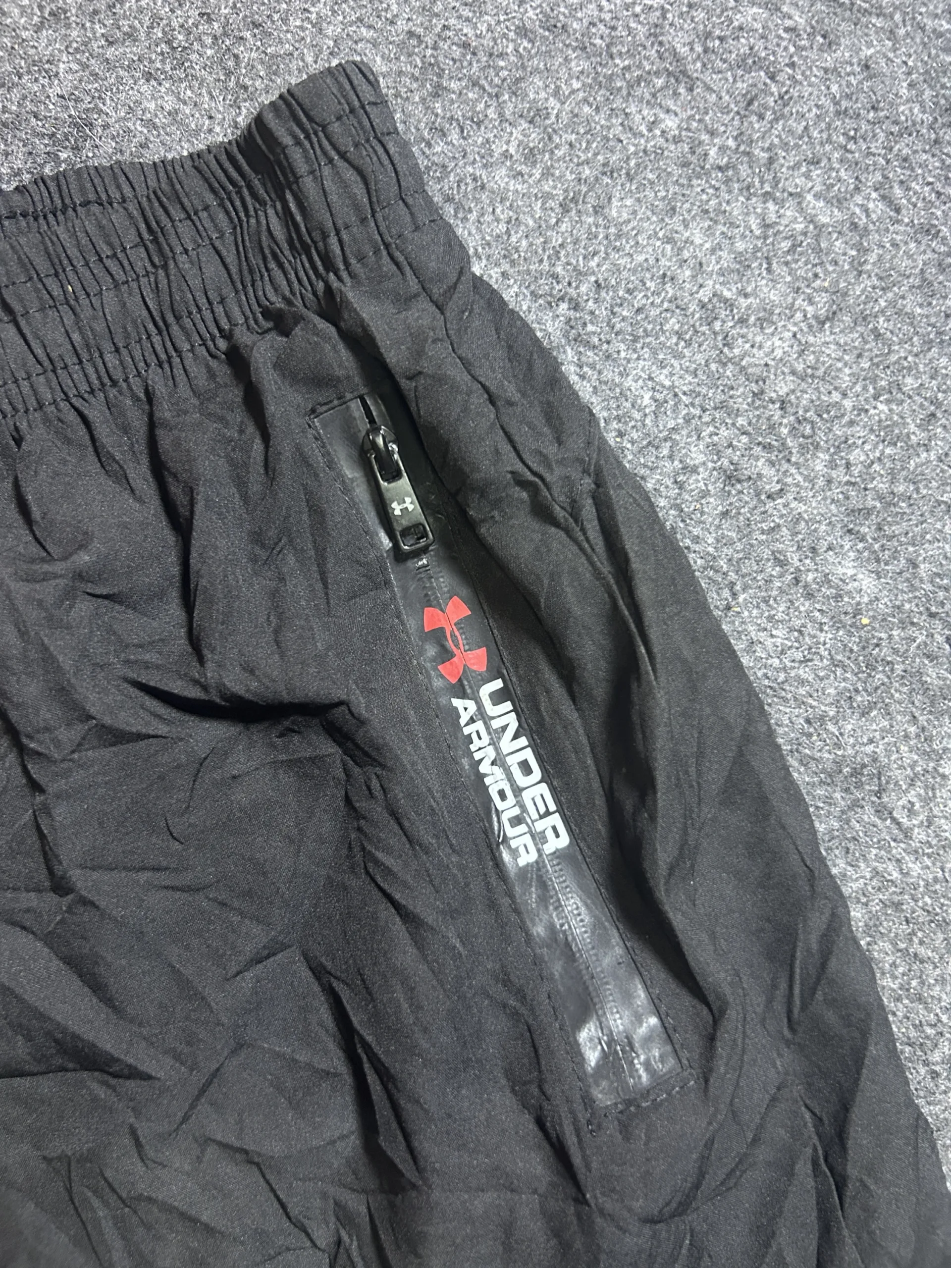 Under Armour Performance Lightweight Training Shorts Black | Quick-Dry Gym Shorts W26
