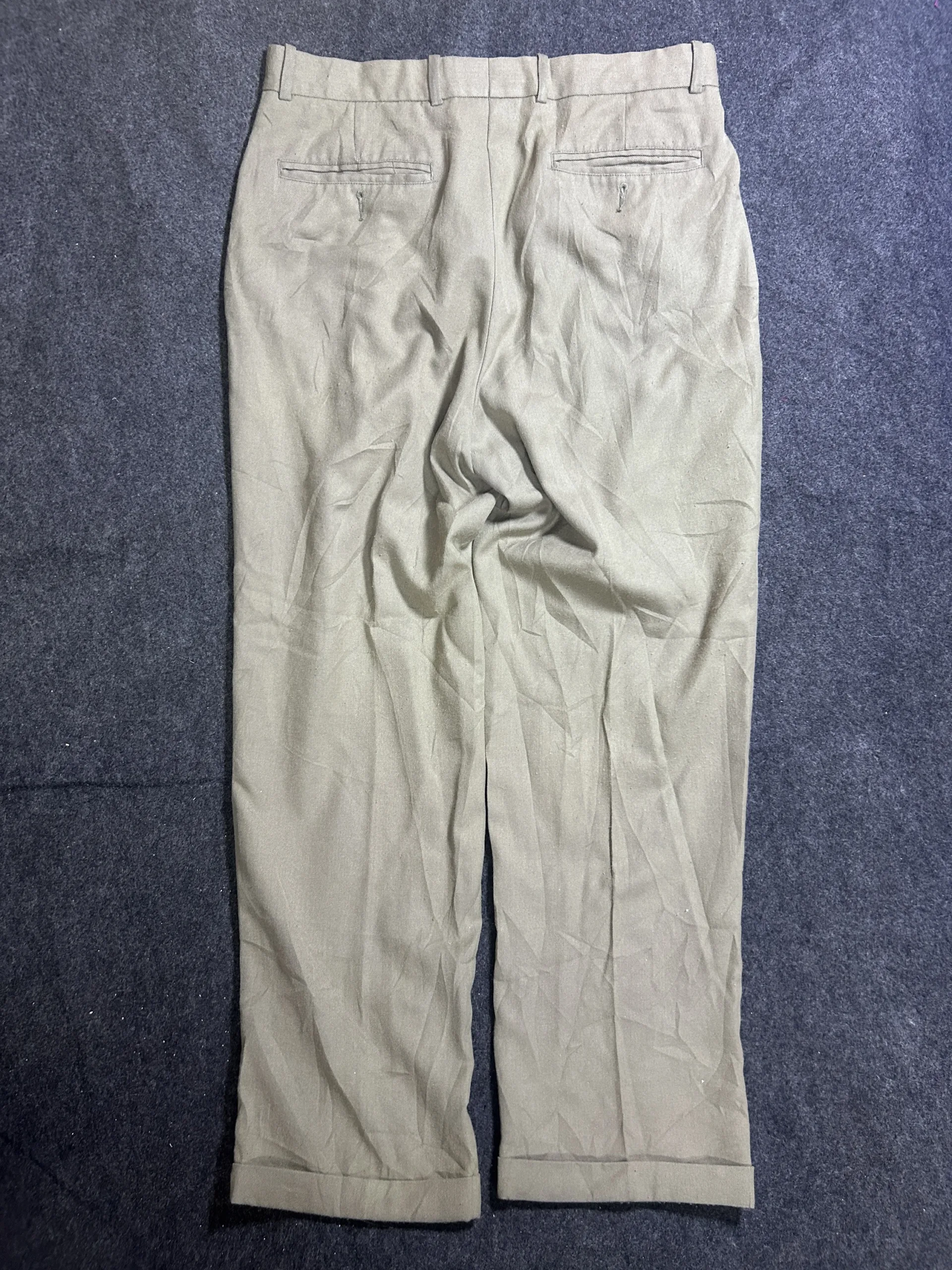 J. Riggings Men’s Khaki Pleated Trousers – Classic Straight Fit Pants | W32