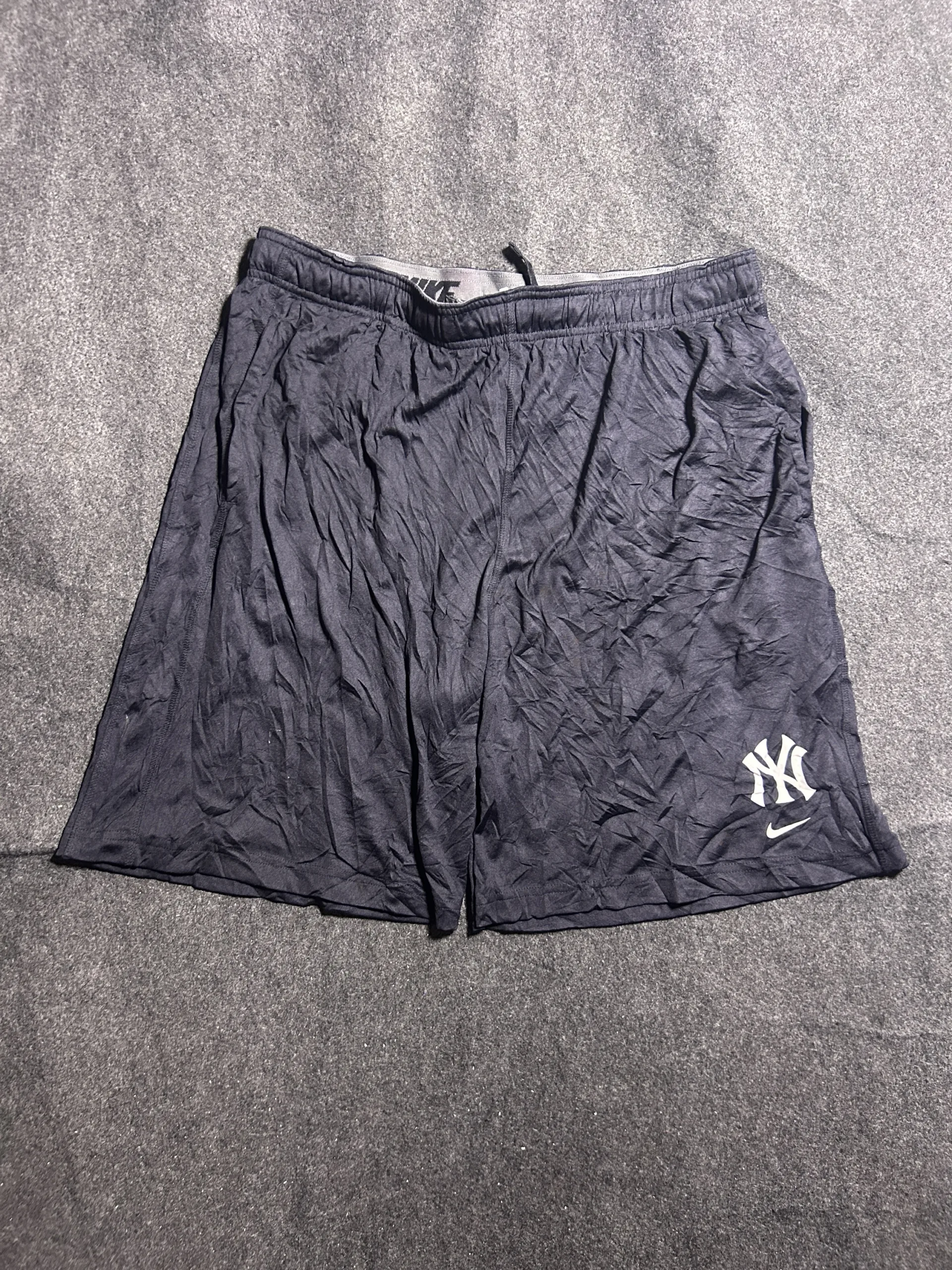 Nike Dri-FIT New York Yankees Black Sports Shorts | XL