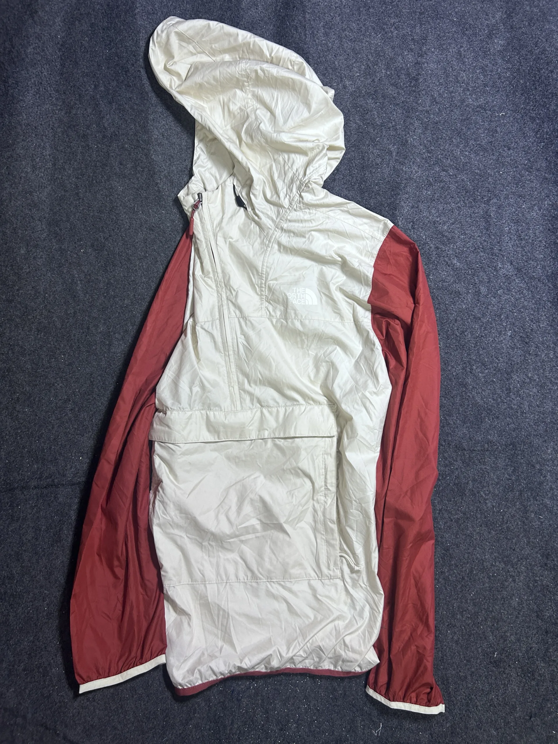 The North Face Packable Windbreaker Jacket White & Red | L