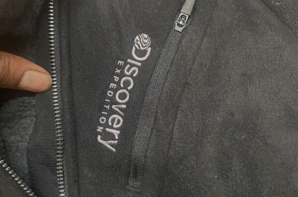 Discovery Hoodie Black Fleece Winter Jacket Size M