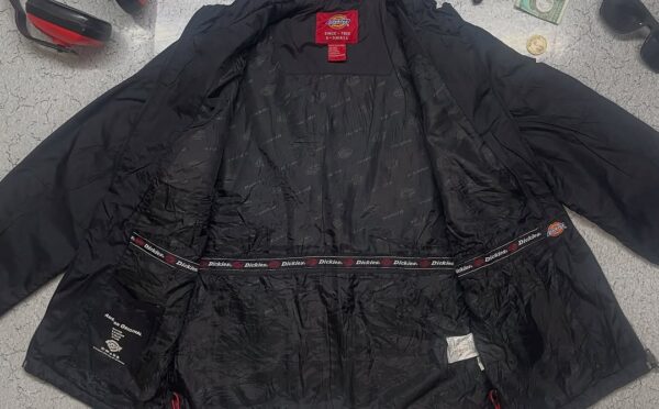 Dickies Black Puffer Jacket with Embroidery Logo