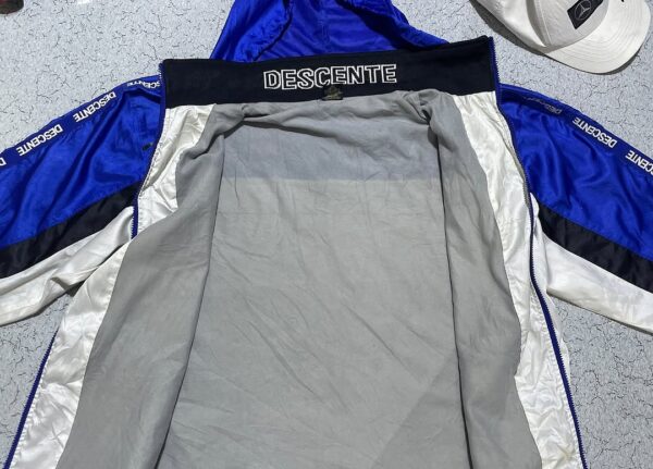 Descente Jacket Blue Colour -XXL