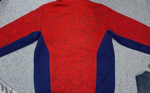 Black Vak Extreme Cold Sweater Red & Blue Size M