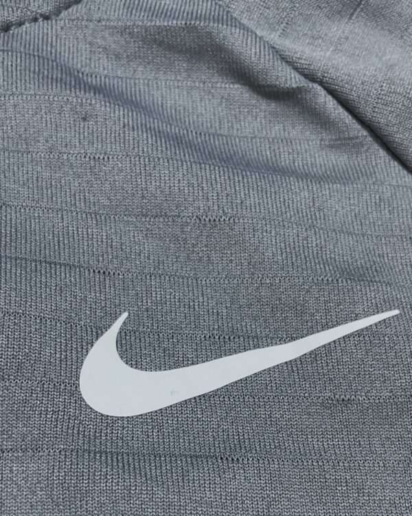 NIKE THERMA FIT BEIJING OLYMPICS 2022 HALF SLEEVE TSHIRT SIZE M - Image 9