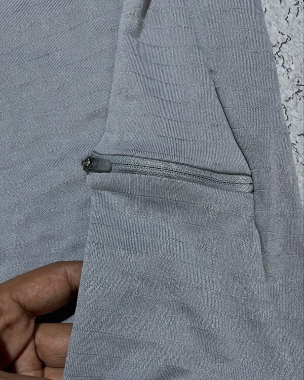 NIKE THERMA FIT BEIJING OLYMPICS 2022 HALF SLEEVE TSHIRT SIZE M - Image 4