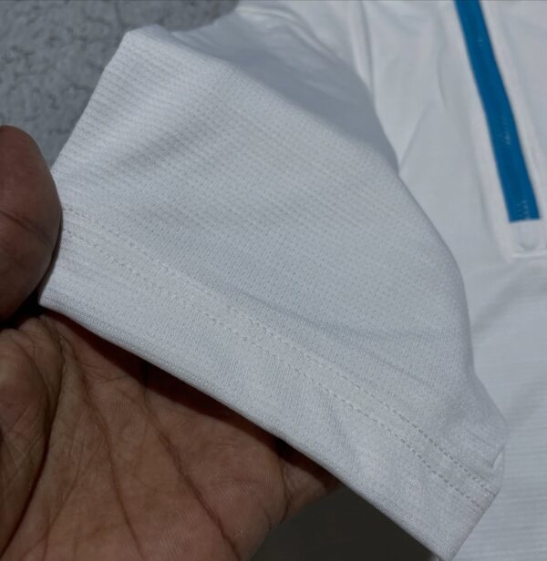 PUMA HALF ZIP UP TSHIRT SIZE L WHITE - Image 6