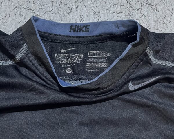NIKE PRO TSHIRT SIZE S - Image 2