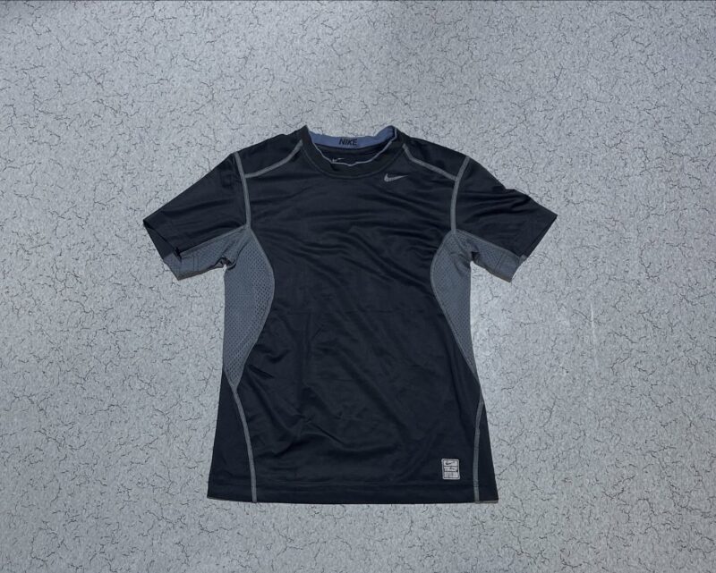 Nik* Pro combat half sleeve tshirt for gym or sports activities size XS conditio...
