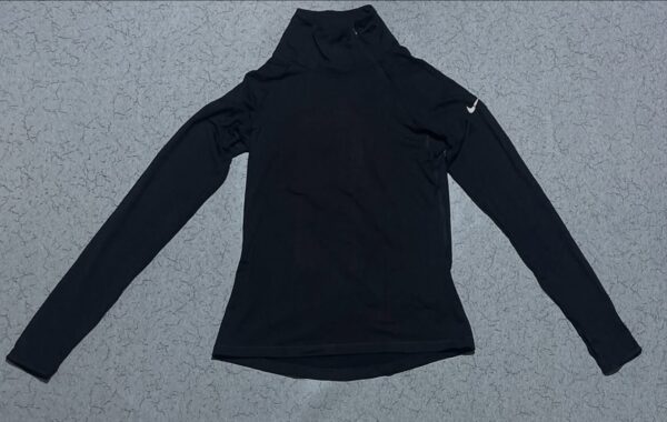 Nik** Dri FIit sportswear full sleeve tshirt size S

Condition- new no defects

...