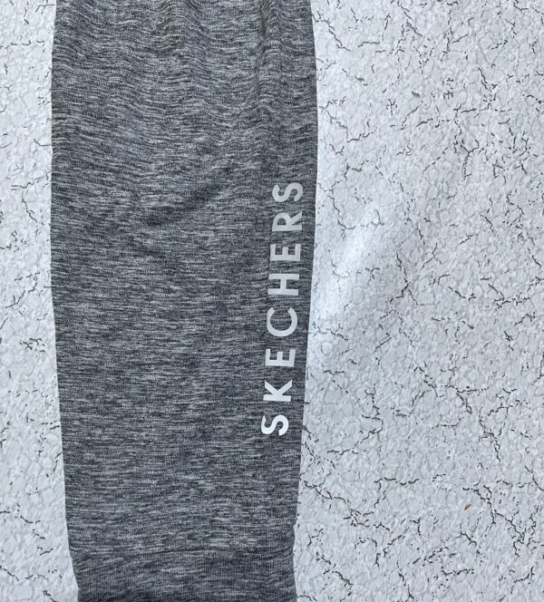 Sketchers full sleeve tshirt for women -L - Image 3