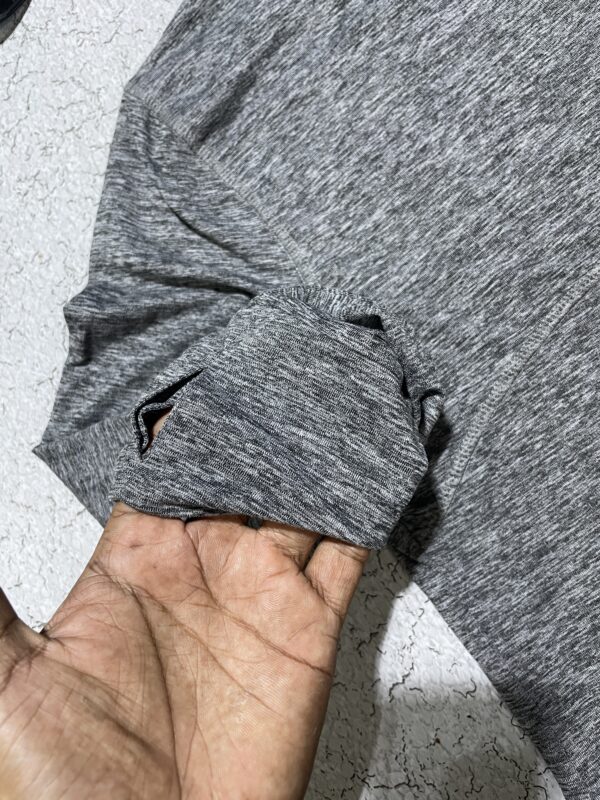 Sketchers full sleeve tshirt for women -L - Image 7