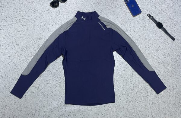 UNDER ARMOUR COMPRESSION TSHIRT FULL SLEEVE SIZE S