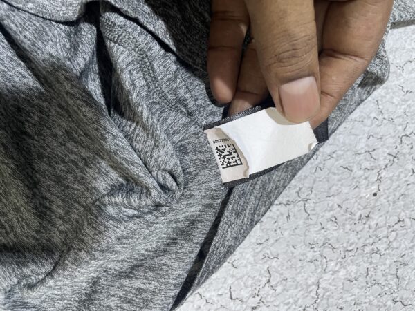 The north face hoodie full sleeve size L - Image 5