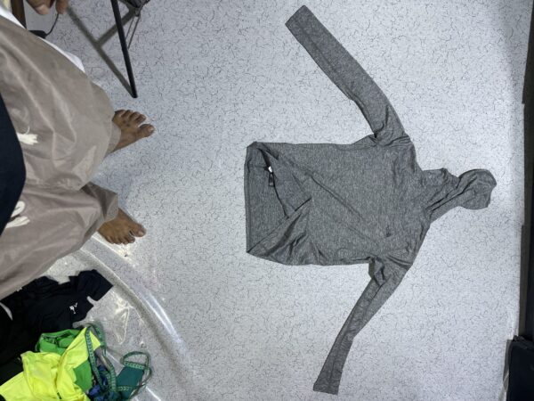 The north face hoodie full sleeve size L - Image 8