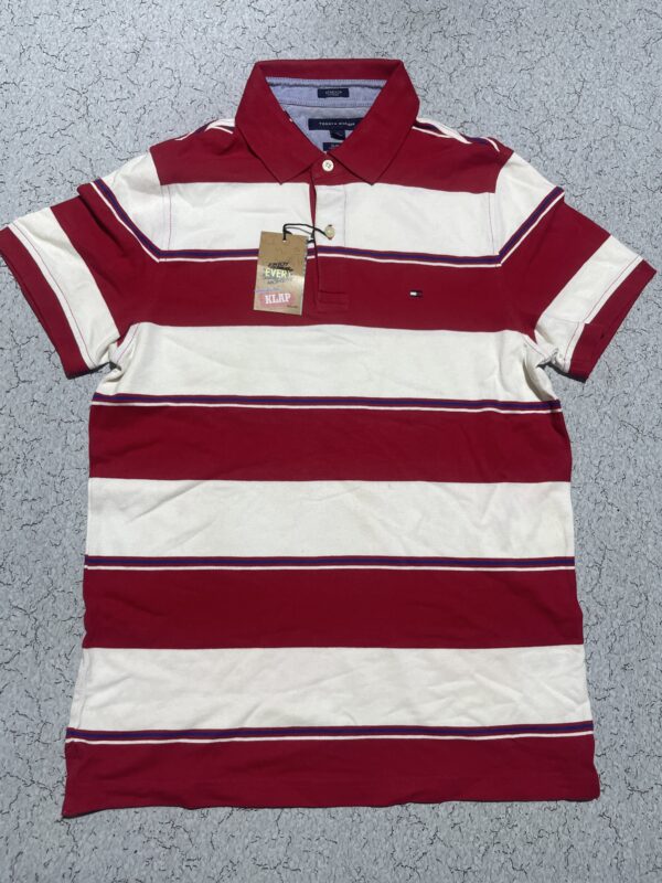 Tommy hillfigher half tshirt size M - Image 2