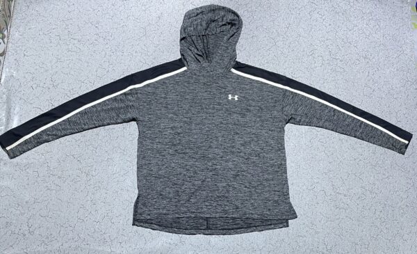 Under Armour hoodie full sleeve Tshirt size XL - Image 2