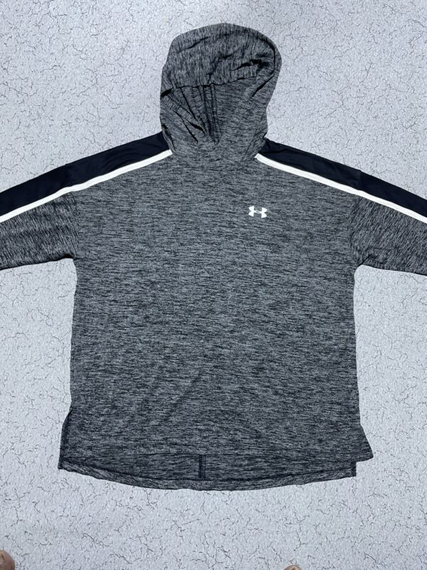 Under Armour hoodie full sleeve Tshirt size XL - Image 3