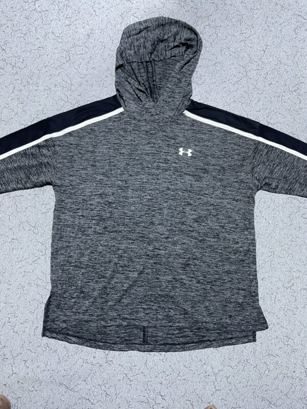 Under Armour hoodie full sleeve Tshirt size XL - Image 3