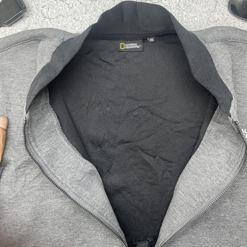 NATIONAL GEOGRAPHIC WINTER JACKET SIZE L - Image 4