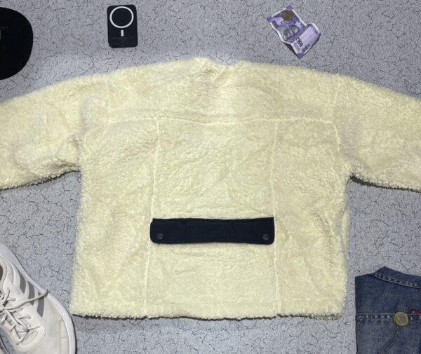 Puma Sherpa Fleece SIZE L - Image 8