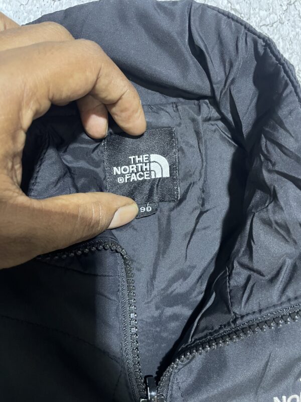 The North Face Winter Jacket L - Image 3