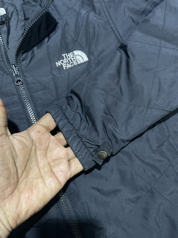 The North Face Winter Jacket L - Image 4