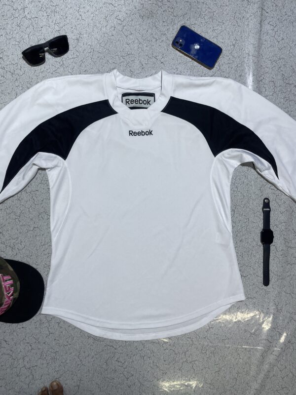 Reebok (Size 2XL) Practice Blank Hockey Jersey WHITE - Image 4