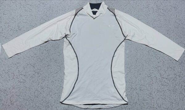 Gratex high neck compression tshirt size M 

Chest 38
Length 28
Condition 10/10
...