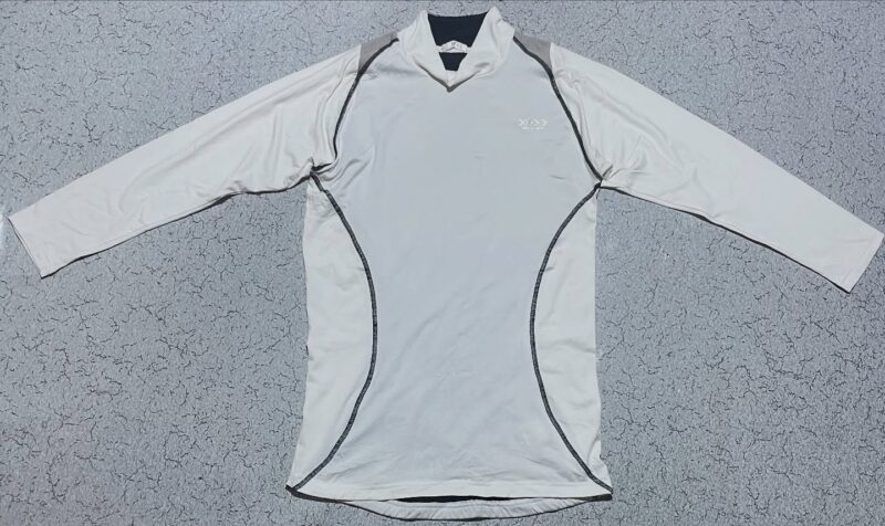 Gratex high neck compression tshirt size M 

Chest 38
Length 28
Condition 10/10
...
