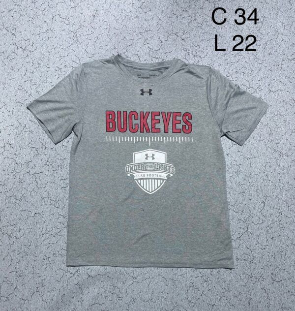 UA TEE for summer activities size S

Price 550/- 

#thriftindiastore...
