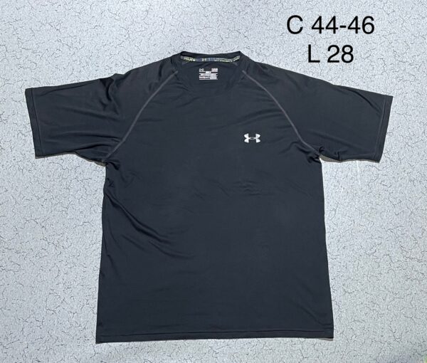 SOLD OUT  

UA sports or gym tshirt size XL

Chest 44
Length 28

Price 650 free ...