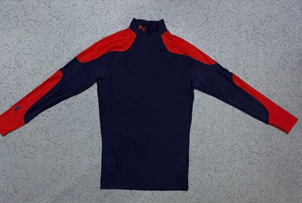 UA High Neck Compression body fit size S Chest

Chest 34 to 38 

Length 26

Cond...