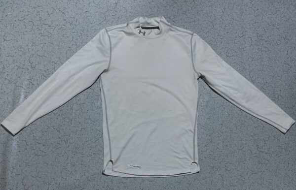 UA Coldgear Compression high neck size S for gym and sports wear

Chest 34  stre...