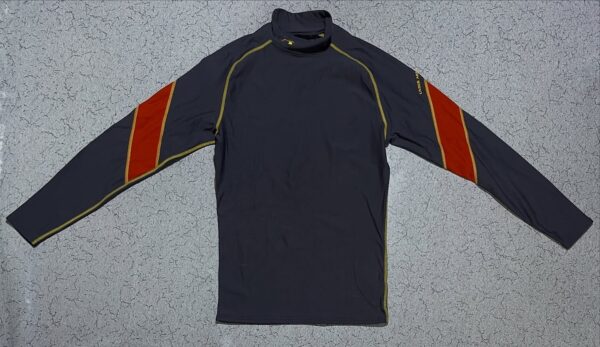 UA high neck compression size S 

Chest 34 to 42 strechy 

“Length 26

Price 125...