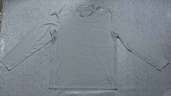 Adid** TechFit tshirt full sleeve for gym and sports activities size XL , condit...