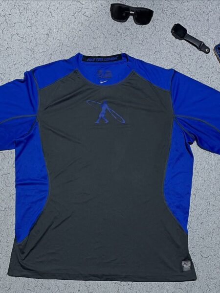 Nik** pro combat compression tshirt size XXL condition like new 

Chest 46 to 54...