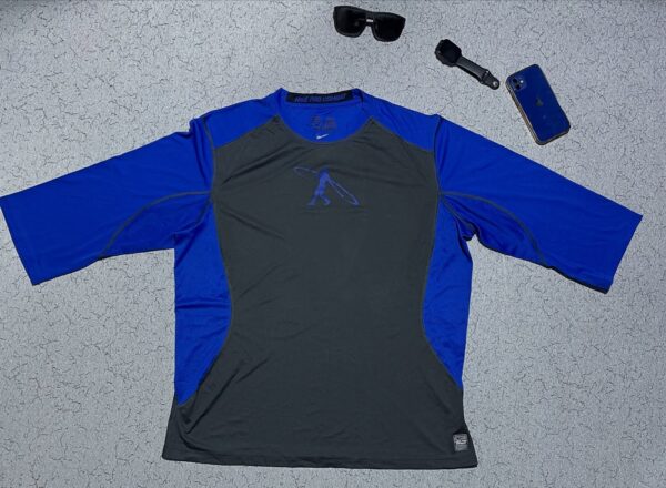 Nik** pro combat compression tshirt size XXL condition like new 

Chest 46 to 54...