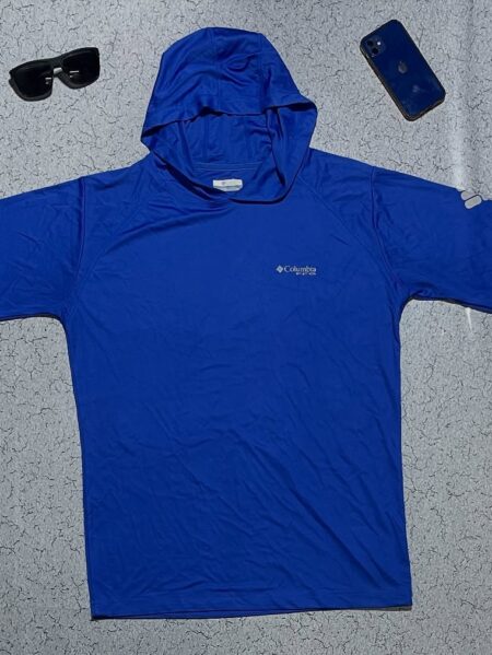 Columbia Omni shade core compression size L to XXl , no sign of use.

Chest 42 t...