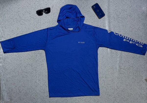 Columbia Omni shade core compression size L to XXl , no sign of use.

Chest 42 t...
