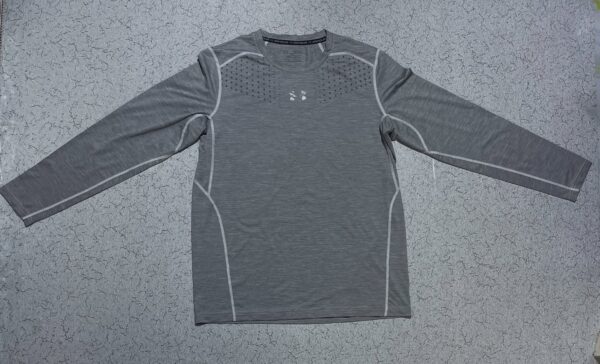 UA compression size XL condition 98%

Chest 44 to 50 
Length 28

850/- 

#thrift...