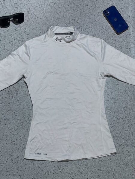 Cold Gear core compression gym wear 

Chest 30  strechy 

Length 25

Price 1150
...