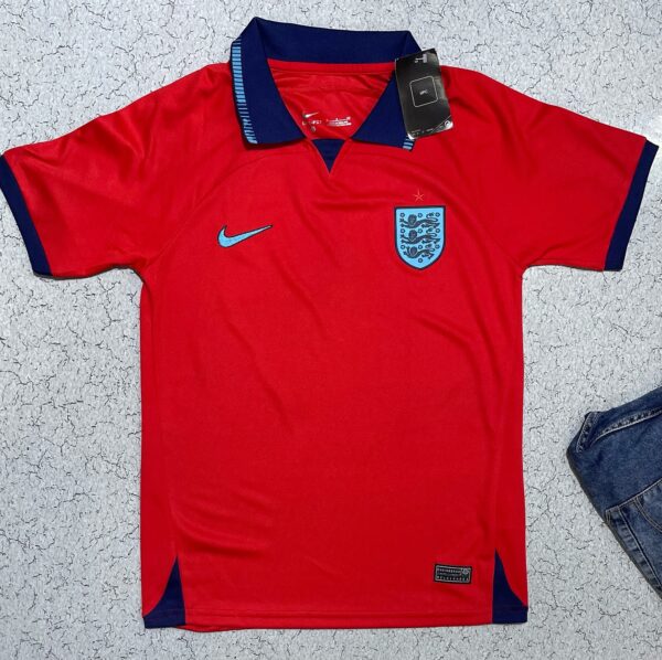 Football jersey dry fit lite weight size M and L available new condition 

Chest...